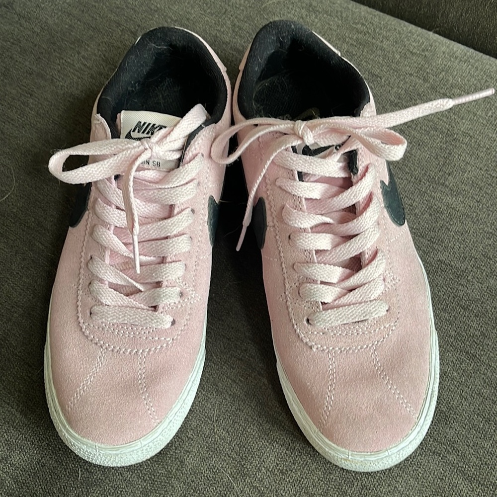 Nike SB  Bruin Zoom Air Sneakers Women’s sz 7